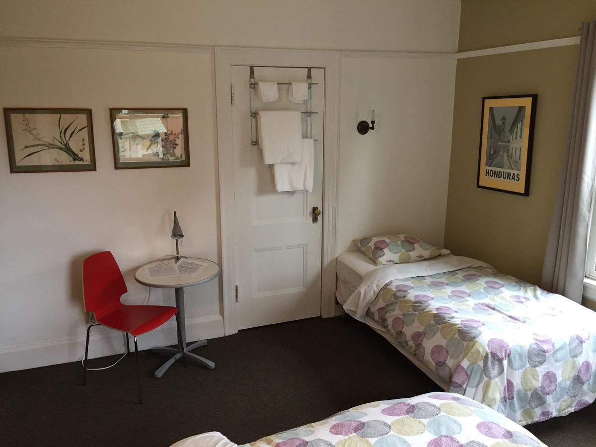 Portland International Guesthouse ภายนอก รูปภาพ
