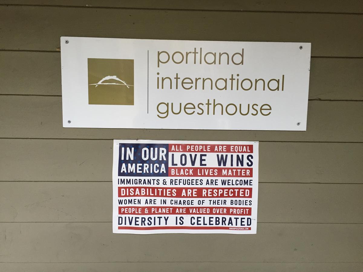 Portland International Guesthouse ภายนอก รูปภาพ